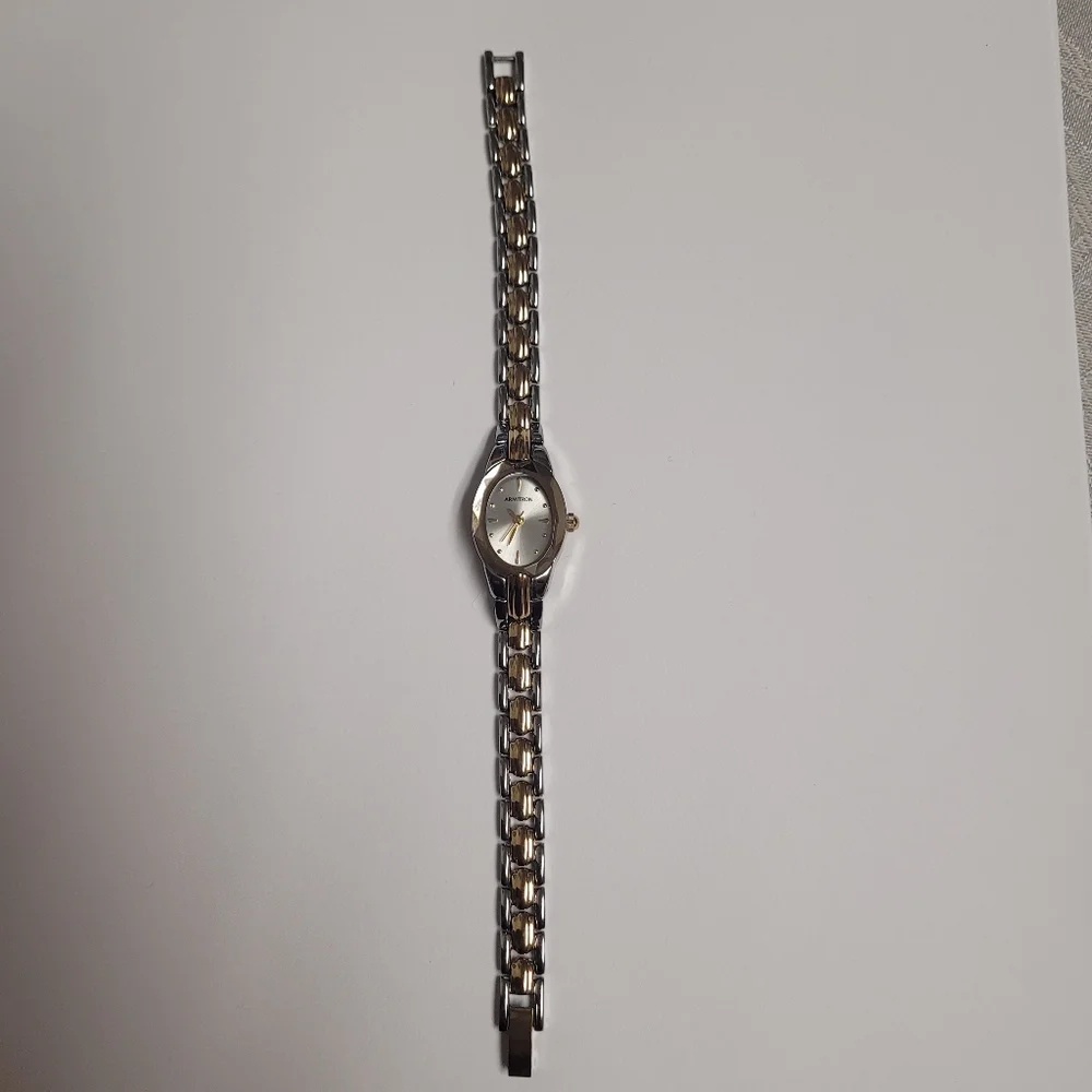 Vintage Armitron two toned watch